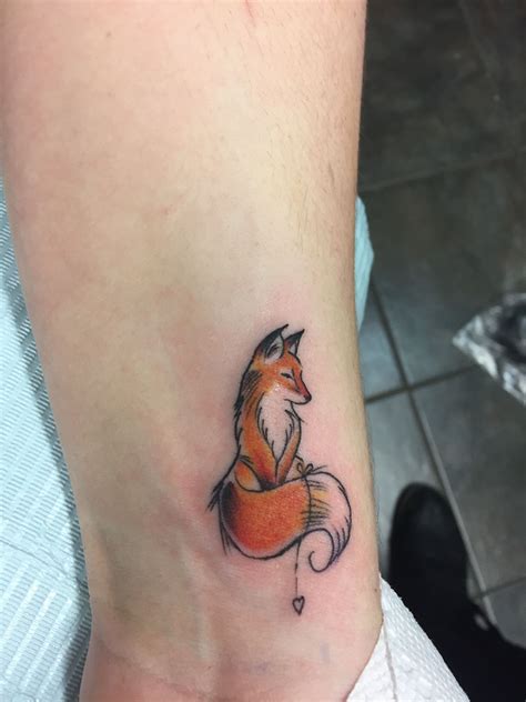 Pin By Laura On Tattoos And Such Small Fox Tattoo Fox Tattoo Tattoos