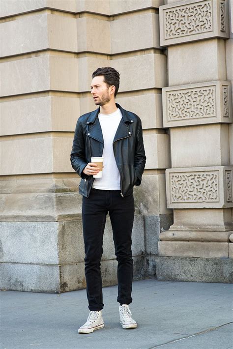 9 Cool Ways You Can Do With White Converse To Men S Get Impressive Look