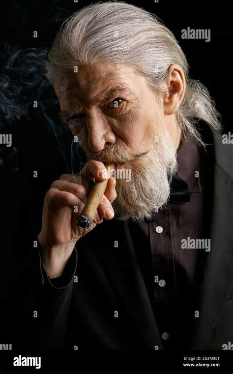 Old Man Smoking Cigar Hi Res Stock Photography And Images Alamy