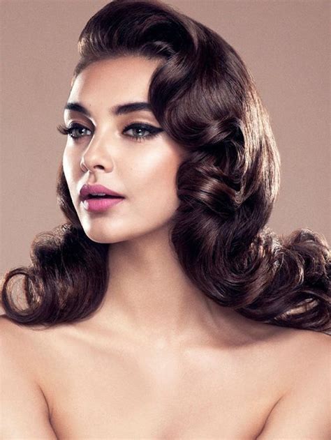 Women's hairstyles & haircuts for 2020. 1940s Hairstyles For Womens To Try This Year - Feed ...