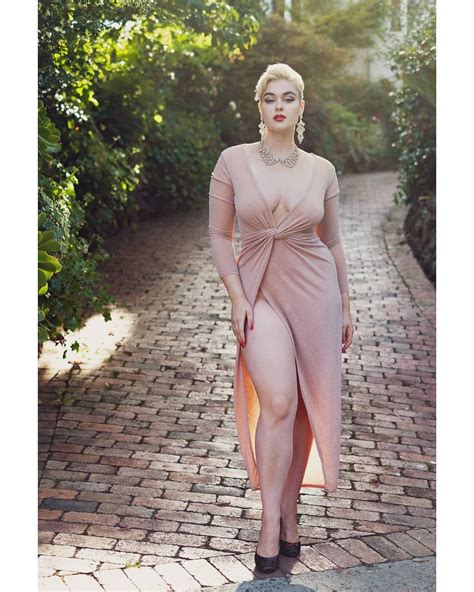 Stefania Ferrario On Instagram Evening Glam With Fashionnovacurve