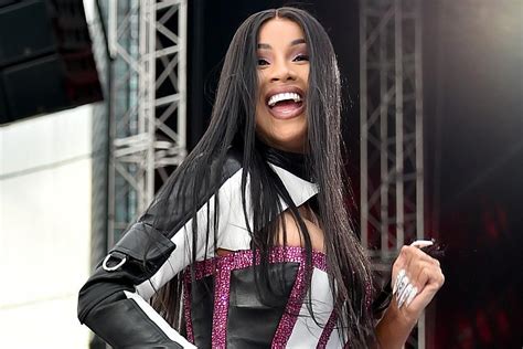 Cardi B Says Her ‘dms Are Flooded After Split From Offset