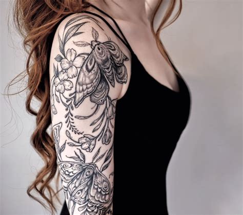 Holly Flower Tattoo Meaning Idalias Salon