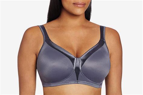 5 Best Bras For Large Breasts