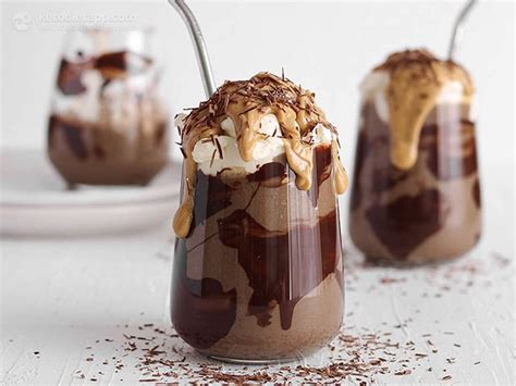 keto chocolate peanut butter milkshake ketodiet blog