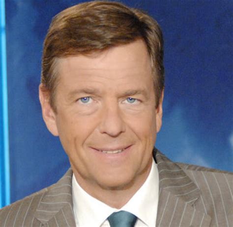 Claus kleber born september 2 1955 in reutlingen is a german journalist he anchors heute journal an evening news program on zdf one of germanys two maj. Medien : ZDF und "Spiegel" buhlen um Claus Kleber - WELT