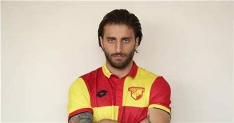 Göztepespor'da forma giyen alpaslan öztürk kaç yaşında? Alpaslan Öztürk Göztepe'de - Spor Haberleri