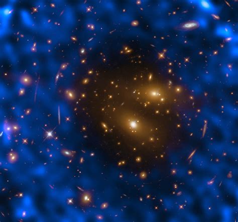 Hubble Telescope Views Massive Galaxy Cluster Rx J134751145