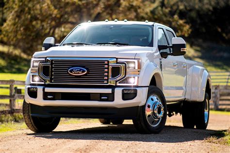 2020 Ford Super Duty Arrives With More Power And Fresh Styling Carbuzz