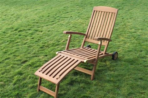 Chic teak teak titanic steamer chair made and from a grade teak wood. Solid Teak Garden Steamer Chair With Wheels - Garden ...