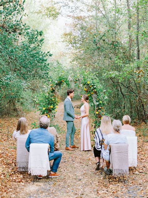 This Fall Micro Wedding At Wavering Place Is Giving Us All The Pretty