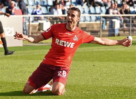 Som du kan se i ovanstående tabell och genom att kontrollera formen av varje lag för sina senaste 5 matcher, kan vi beräkna en sannolikheten för en visst. Köln Holstein Kiel / Bqzyzwjdu3jgcm : Holstein kiel steht ...