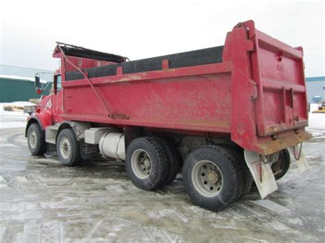 Maybe you would like to learn more about one of these? Kenworth T800 1999 - 12 wheels dump truck - EquipMtl