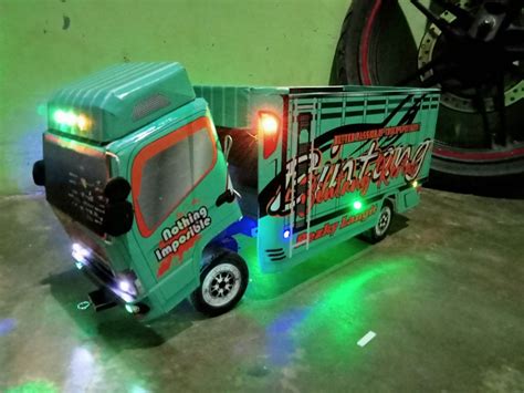 miniatur truk oleng  kanjeng mami p  kabin jungkit  lampu