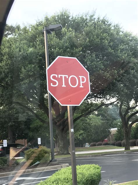The Font Of This Stop Sign Mildlyinteresting