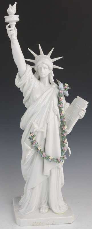 Retired Lladro Figurine 7563 Statue Of Liberty