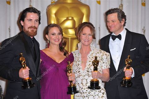 Christian Bale Natalie Portman Melissa Leo Colin Firth En La Sala De