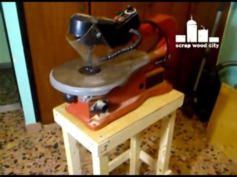 Diy scroll saw, answering a few questions about my homemade scroll saw. Super easy DIY scroll saw table - YouTube