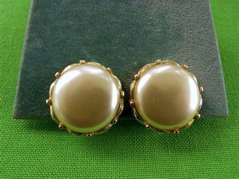 Vintage Coro Clip On Earrings Item 663 By Laylabaylajewelry Button