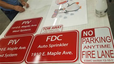 Aluminum Parking Signs With Reflective Vinyl Front Signs