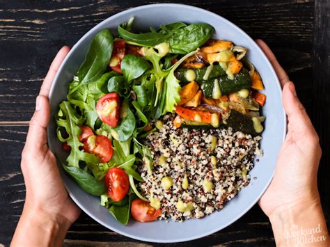 Quinoa, coconut milk, vanilla extract and cinnamon. Vegan Quinoa Buddha Bowl | My Weekend Kitchen