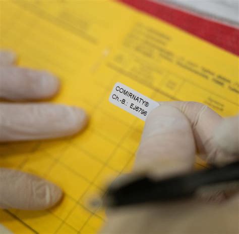 May 21, 2021 · die rufe nach einer impfung für kinder werden zur zeit immer lauter. Covid-19: Schutz und Nebenwirkungen - alles über den ...