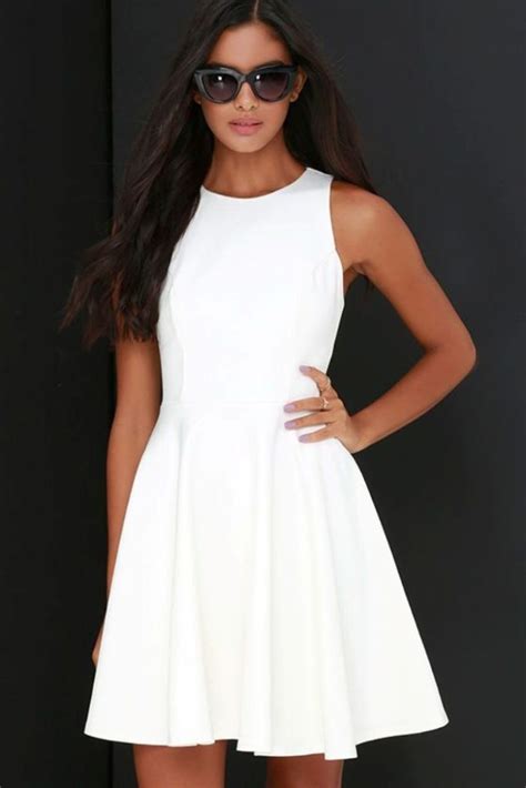 22 Cute White Graduation Dresses Under 100