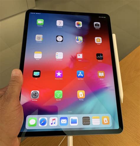 We Take A Hands On Look At Apples New Ipad Pro Tech Guide