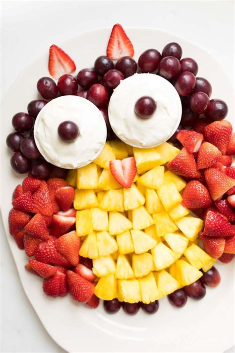 How To Create A Beautiful Fruit Plate That Everyone Will Love The