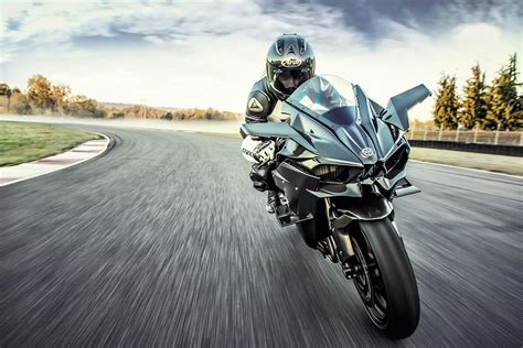 Kawasaki motorcycles price in malaysia. 2021 Kawasaki Ninja H2R Price, Specs, Top Speed & Mileage ...
