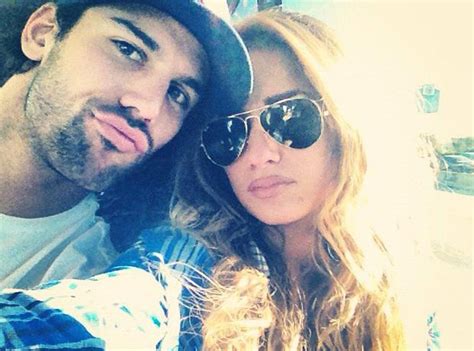 Duck Face From Eric Decker And Jessie James Are The Hottest Couple Ever E Online Jessie James