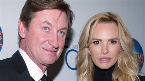 Who Is Wayne Gretzky Wife Wayne Gretzkys Wife And Iconic Costume Designer
