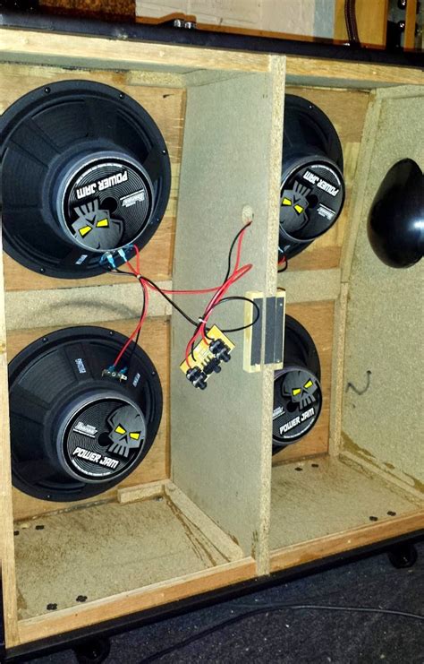 Wiring 4x12 Stereo