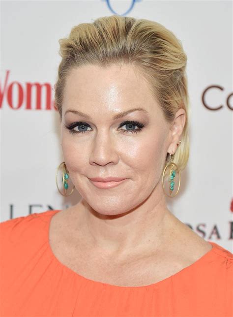 Jennie Garth Can Barely Move Her Face — Plastic Surgery To Blame
