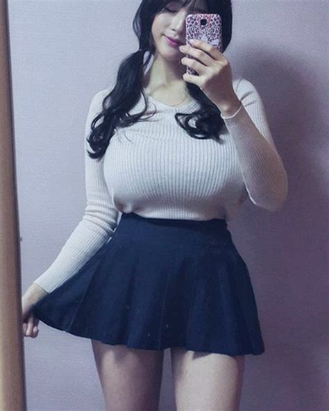 Beautiful Models Korean Girl Asian Girl Bigger Breast Skater Skirt
