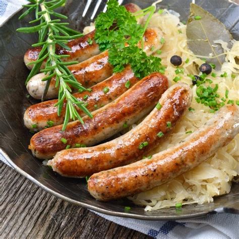 How To Cook Bratwurst German Recipe Cooking Frog