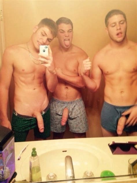 Naked Guy Selfies Nude Men Iphone Pics 805 Beelden Van