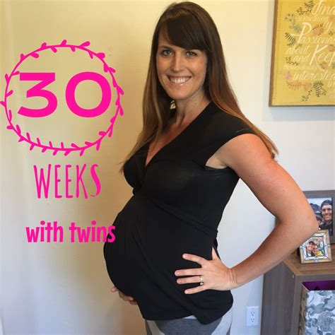 30 Weeks Pregnant With Twins Belly Pictures Pregnantbelly