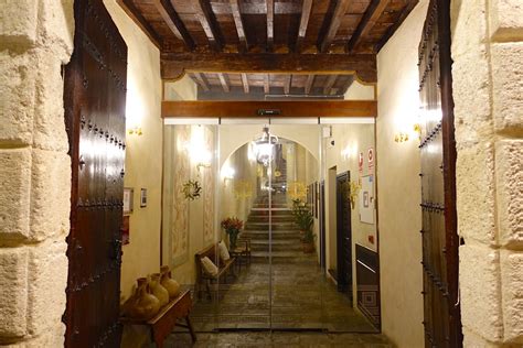Photos, address, and phone number, opening hours, photos, and user reviews on yandex.maps. jin loves to eat: Hotel Casa 1800 Granada