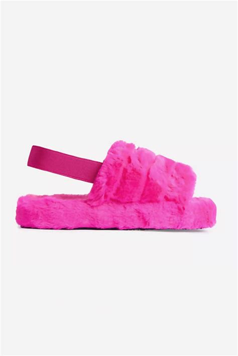 Wholesale Hot Pink Faux Fur Fluffy Stripe Slipper