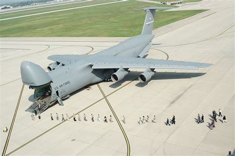 Us Air Force C 5 Galaxy History Deployment And Photographs