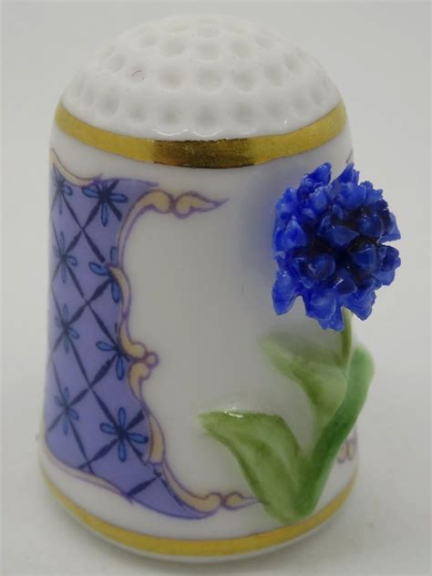 Cornflower Aciano Franklin Porcelain Thimble Dedal Fingerhut