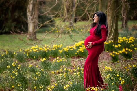 Early Spring Maternity Session In Leeds — Kasia Soszka Photography