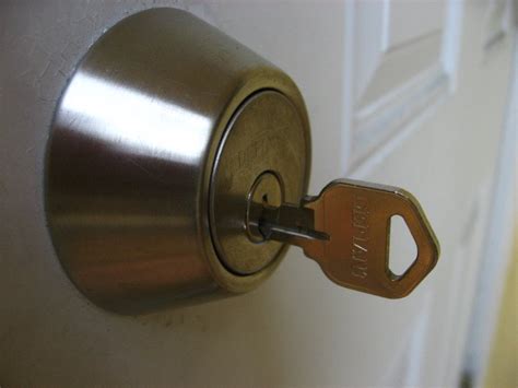 Maybe you would like to learn more about one of these? How-To-Lubricate-Sticking-Door-Lock-And-Key-007