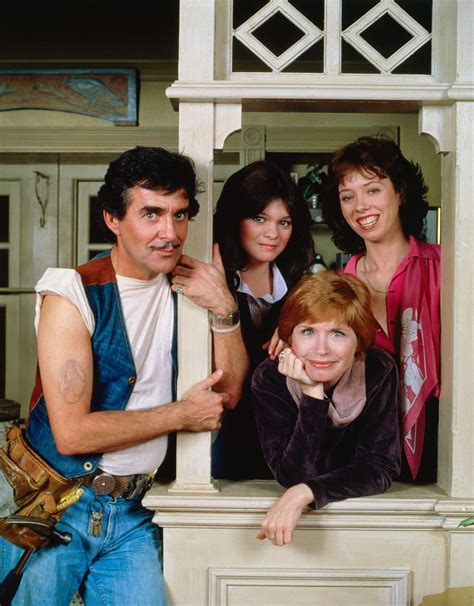 Pat Harrington Jr ‘schneider Of Tvs ‘one Day At A Time Dies At 86 The Washington Post