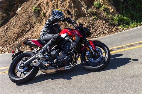 2017 Yamaha Fz 09 First Ride Test 8 Fast Facts