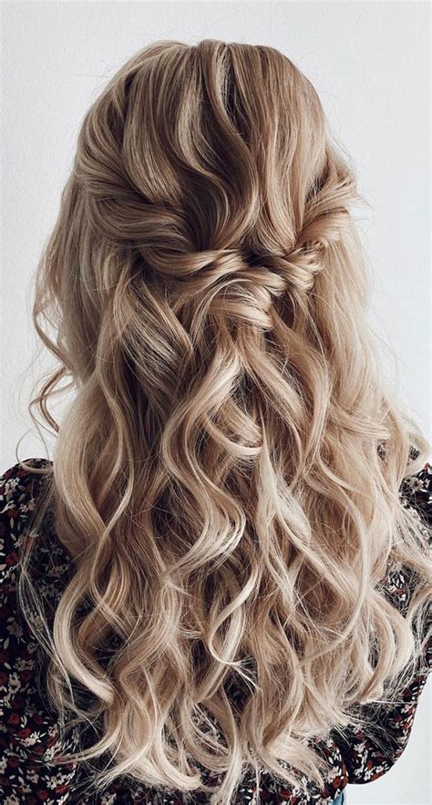50 Breathtaking Prom Hairstyles For An Unforgettable Night Textured