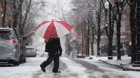 Knoxvilles First Snow Of The Season Could Hang Around Through Monday