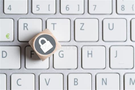 Cube With Lock Symbol On A Keyboard Stock Image Image Of Decryption