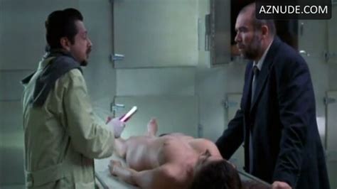 Laila Saab Breasts Bush Fragment In Asesino En Serio Upskirt Tv